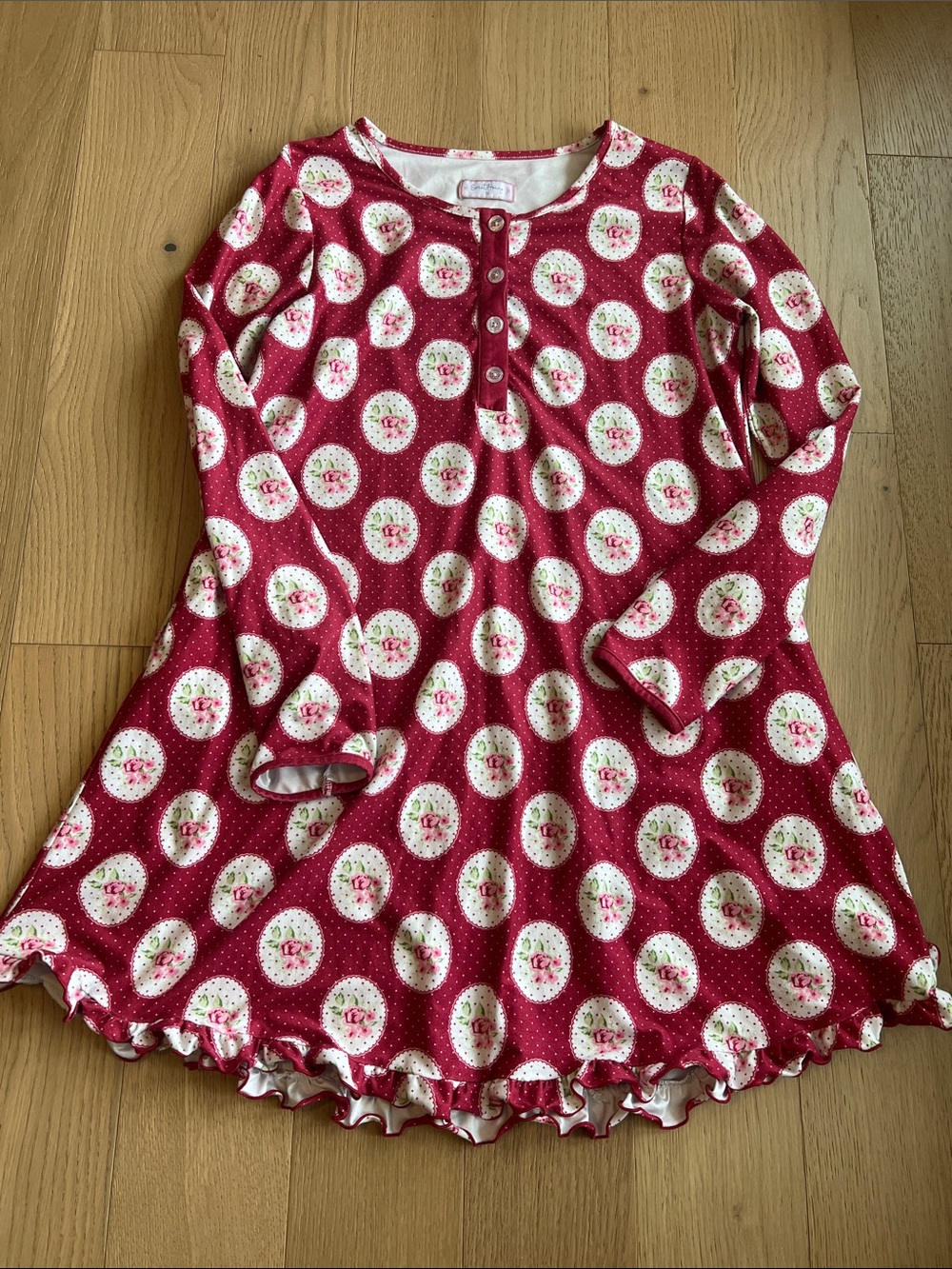 SweetHoney size medium long sleeve women’s gown.